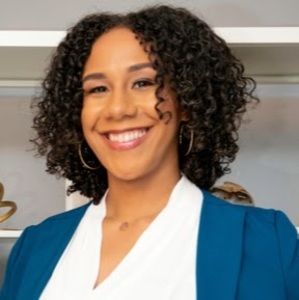 Meet your Posher, Simone